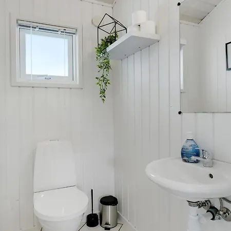 Gorgeous In Haderslev With Kitchen Årøsund